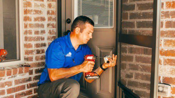 Screen Door Repair Near Me: How to Choose a Reliable Local Service